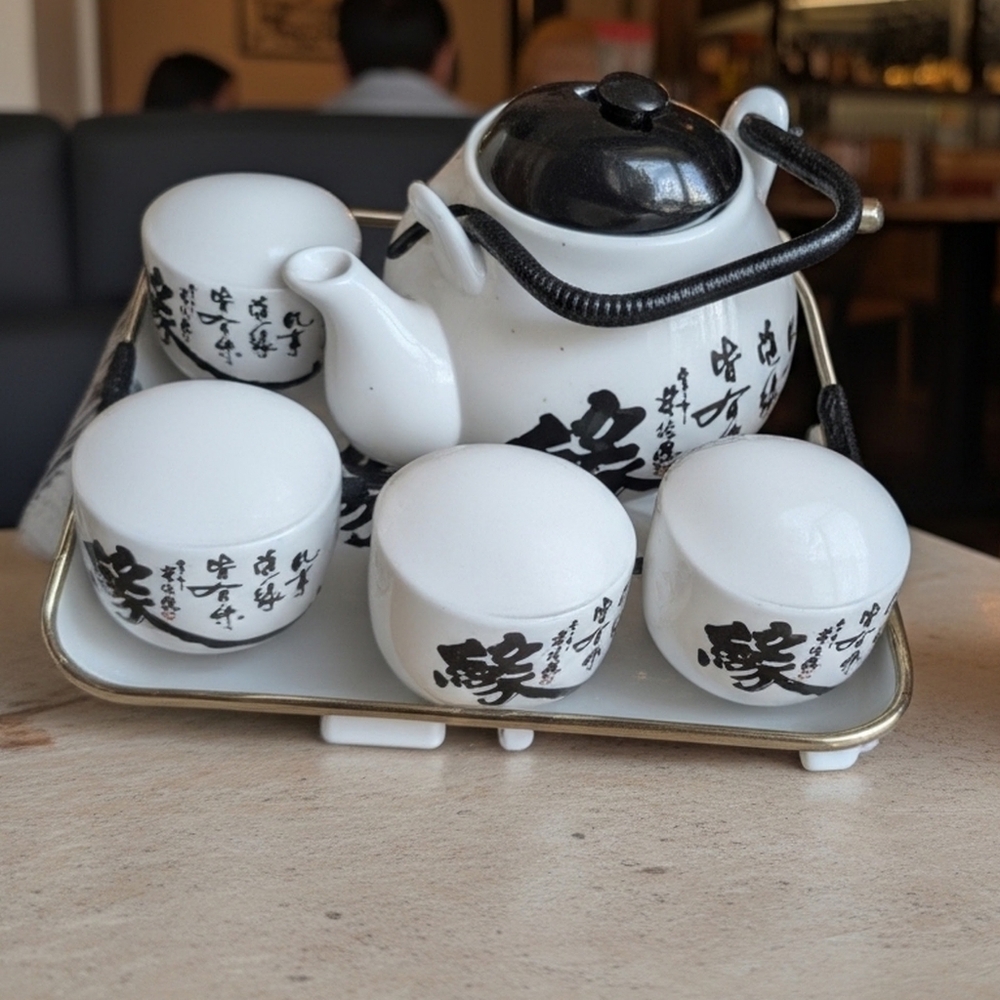 Elegant Japan White and Black Ceramic Tea Set